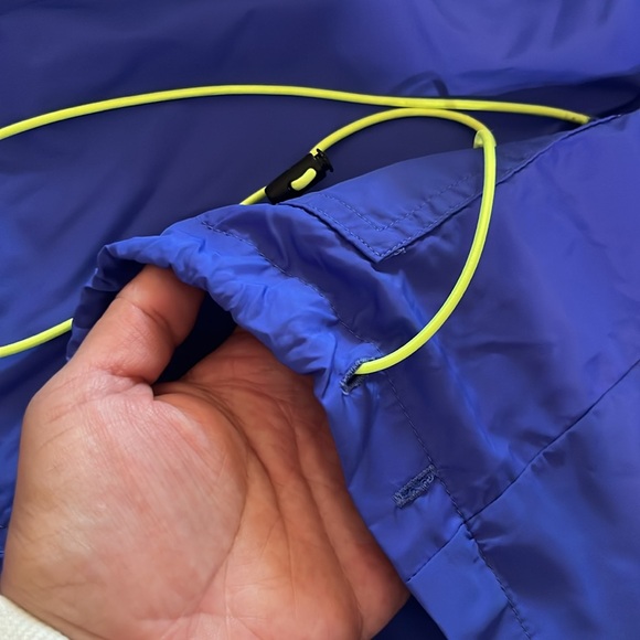 VS PINK XS windbreaker - Picture 9 of 9